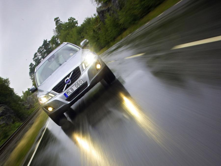  Volvo XC60 2008 года  (фото 15 из 210)